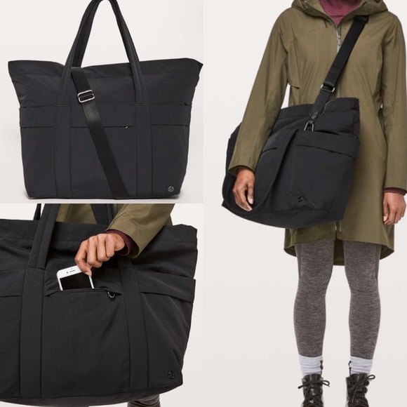 lululemon athletica Handbags - Lululemon On My Level Duffel *30L - Black